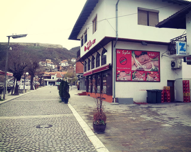 Kosova Prizren Restoran - Şadırvan