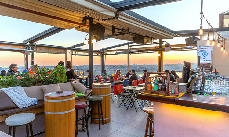 Balkon Restaurant & Bar - Beyoğlu ve Galata teras